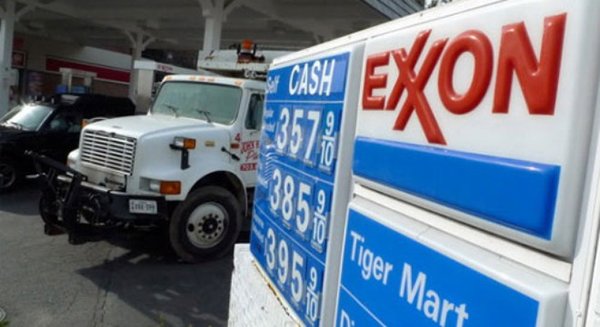 Giá xăng dầu thế giới đồng loạt giảm trên 6%