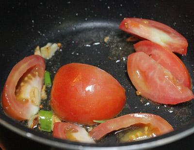 Cách chế biến canh thịt bò nấu khế và cà chua tuyệt ngon