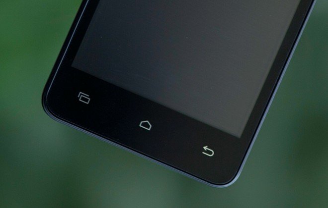 Ảnh thực tế của smartphone FPT Life 4.5 Plus giá rẻ