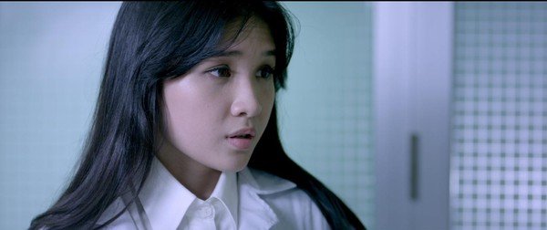 Thám Tử Hên Ry: Phim hài - kinh dị bất ngờ tốt hơn kỳ vọng 