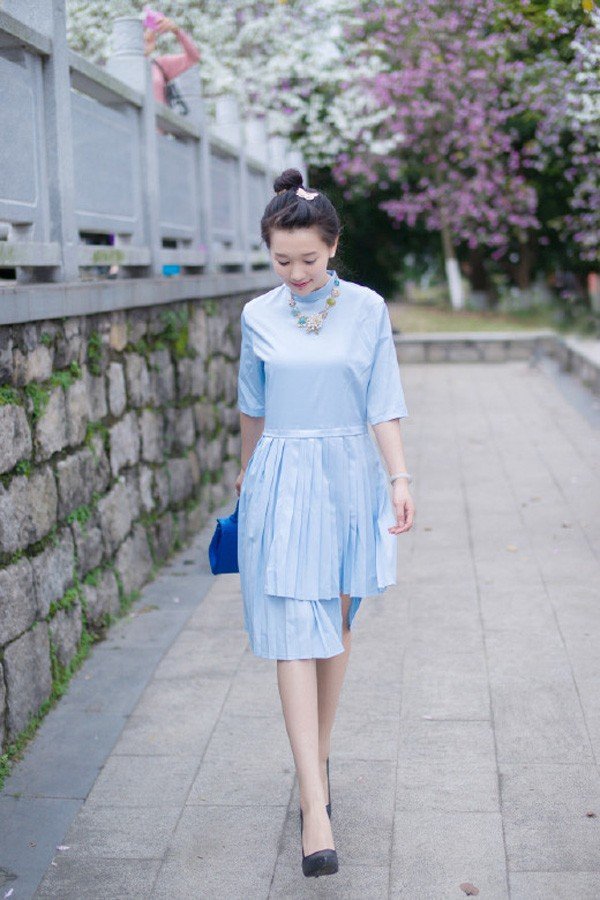 Street style điệu đà, ngập tràn màu sắc của các quý cô châu Á