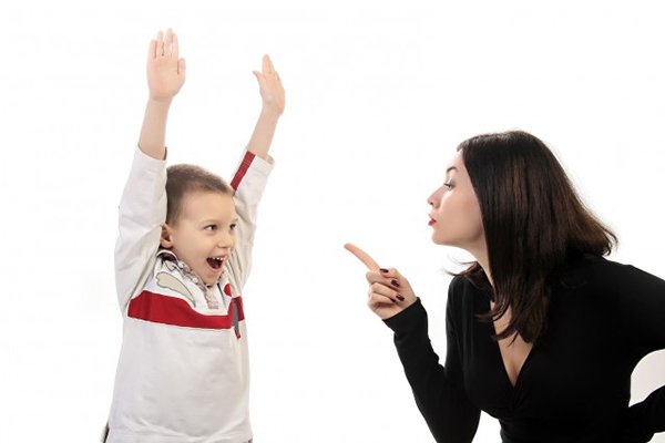 7 sai lầm khi phạt con bố mẹ thường mắc