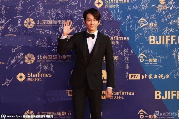 Dàn sao thế giới đổ bộ thảm đỏ Liên hoan phim quốc tế Bắc Kinh