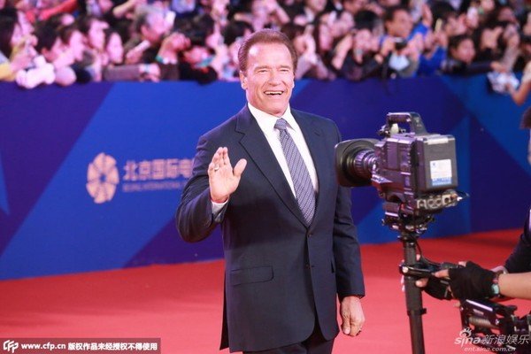 Dàn sao thế giới đổ bộ thảm đỏ Liên hoan phim quốc tế Bắc Kinh