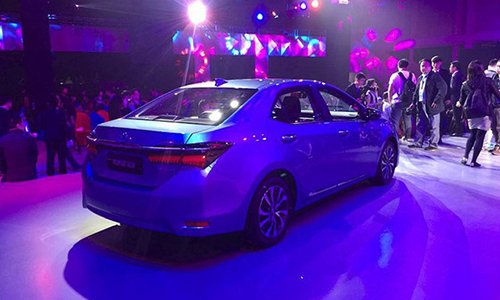 Toyota Corolla Altis phiên bản “ngốn” 4,9 lít/100 km ra mắt