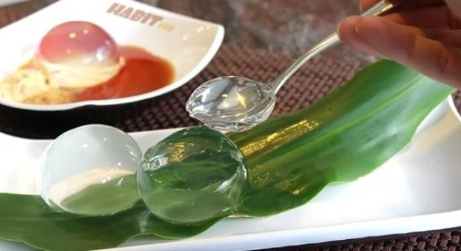 Bánh hình giọt nước giá 19.000 đồng đắt khách ở Hà Nội