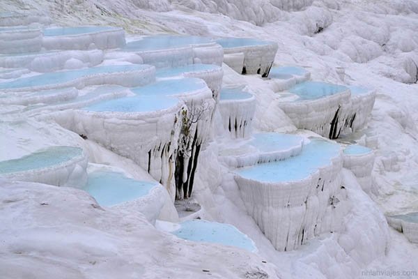 10 hồ bơi bậc thang mê hoặc du khách