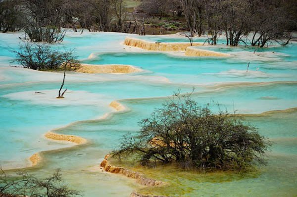 10 hồ bơi bậc thang mê hoặc du khách
