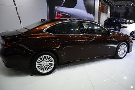 Lexus ES 2016: không nhiều cải tiến đột phá