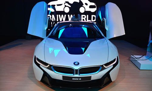 Xe thể thao BMW i8 ra mắt tại nước bạn Malaysia