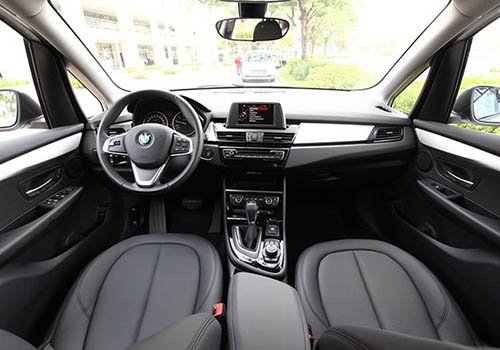 Xe gia đình BMW 2-Series Active Tourer chốt giá 1,368 tỷ Đồng tại Việt Nam