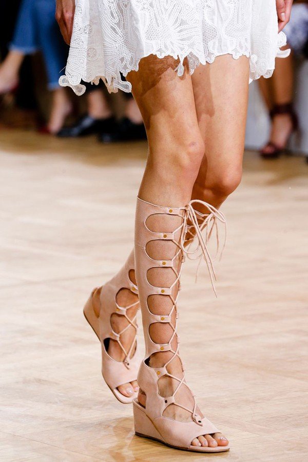 5 mẫu sandals "độc quyền" cho phong cách hè của phái đẹp
