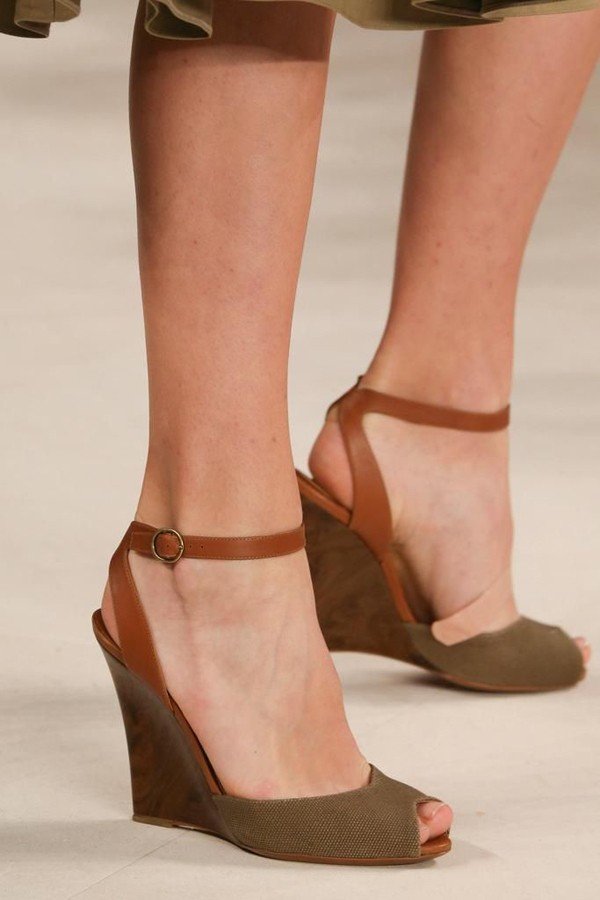 5 mẫu sandals "độc quyền" cho phong cách hè của phái đẹp