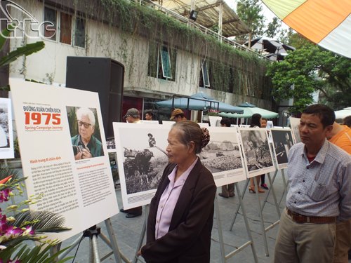 Triển lãm ảnh “Đường xuân chiến dịch 1975” tại Bảo tàng Phụ nữ Việt Nam