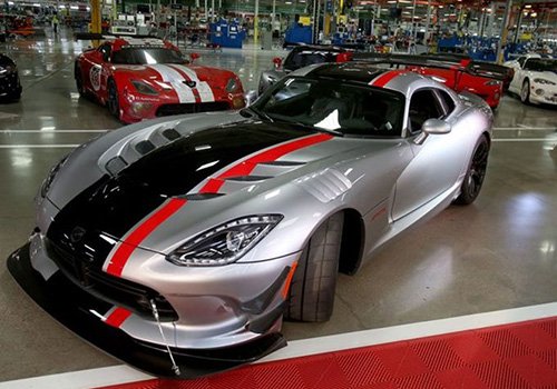 Công bố giá bán khởi điểm của mẫu xe Dodge Viper ACR đời 2016