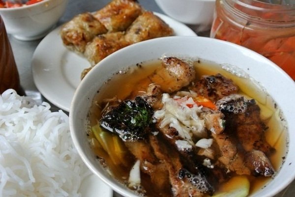 Khi món ăn Việt "ngon nhất thế giới"