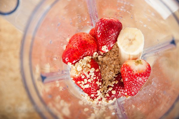 Sinh tố chuối, dâu tây bổ dưỡng