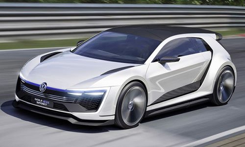 Volkswagen Golf phiên bản “cửa cánh chim”, tiêu thụ xăng như xe máy số