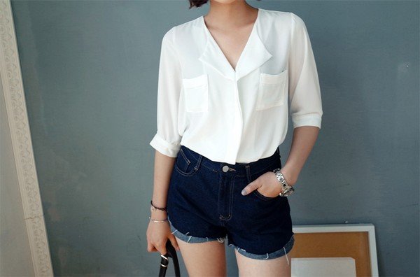 Mẹo chọn trang phục giúp dẹp bỏ "rào cản" da ngăm & dáng lùn