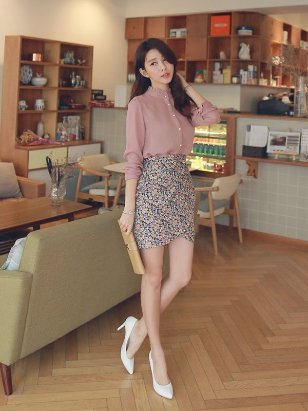 Mẹo chọn trang phục giúp dẹp bỏ "rào cản" da ngăm & dáng lùn