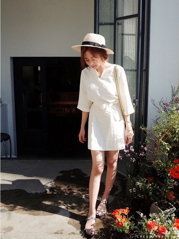 Mẹo chọn trang phục giúp dẹp bỏ "rào cản" da ngăm & dáng lùn