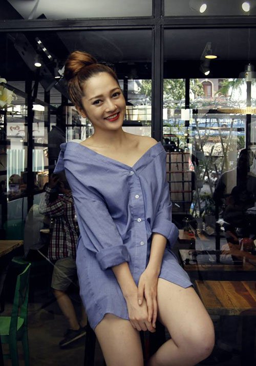 Bí quyết mặc áo sơ mi quyến rũ nhất hè từ sao Việt