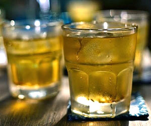 Mối nguy hại "chết người" từ nhân trần, trà đá