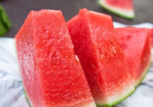 Da sạch mụn trứng cá nhanh chóng với 3 loại dưa