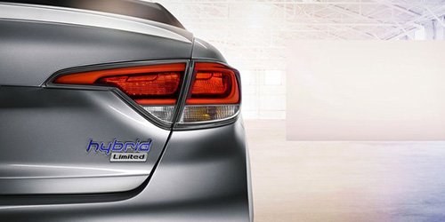 Làm quen với Hyundai Sonata 2016 phiên bản "ăn" 5,3 lít/100 km