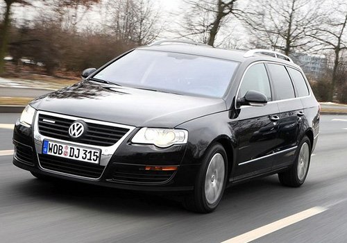 VW công bố giá bán mẫu xe tiết kiệm nhiên liệu Passat BlueMotion