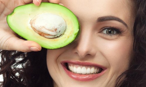 "Níu kéo nét thanh xuân" cho da với 2 mặt nạ đơn giản