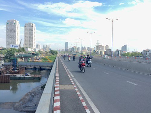 Thị trường bất động sản Tp.HCM có "sóng" hay chỉ là "rã đông"?