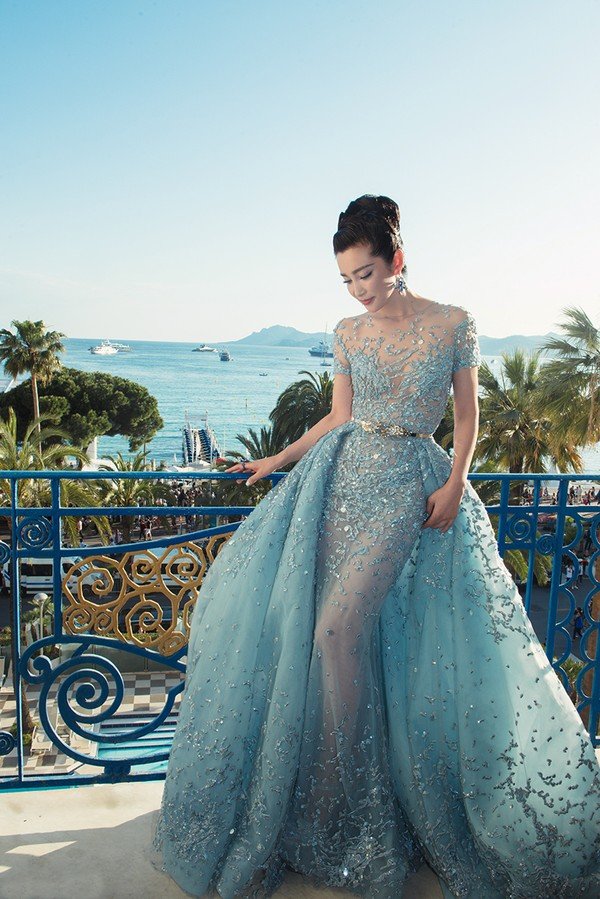 Điểm lại những chiếc đầm lộng lẫy nhất tại LHP Cannes 68