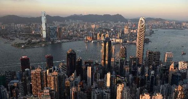 Hong Kong là nền kinh tế cạnh tranh cao thứ hai thế giới
