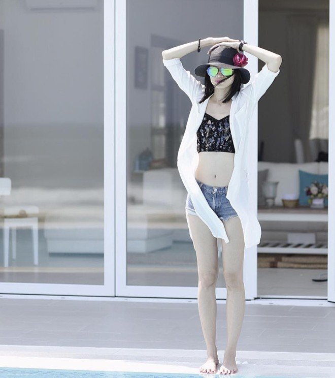 Tuyệt chiêu tránh nắng ngày hè sành điệu của sao Việt