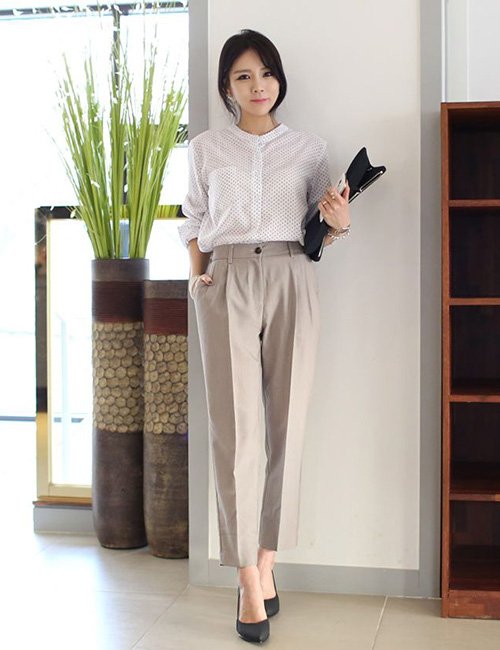 Xu hướng thời trang 2015: Mặc đẹp với họa tiết chấm bi đen trắng