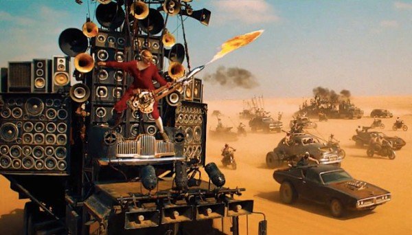 Fan phấn khích khi “Mad Max: Fury Road” vượt mốc 300 triệu USD