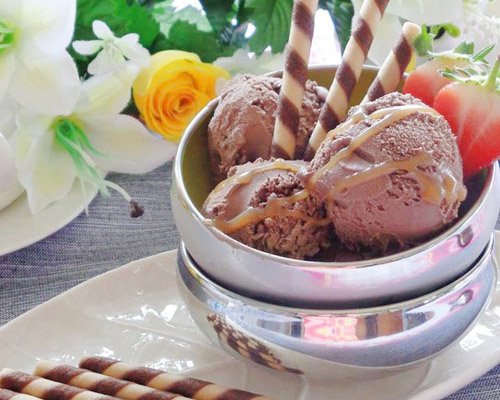 Cách làm kem socola đơn giản và hấp dẫn ngay tại nhà