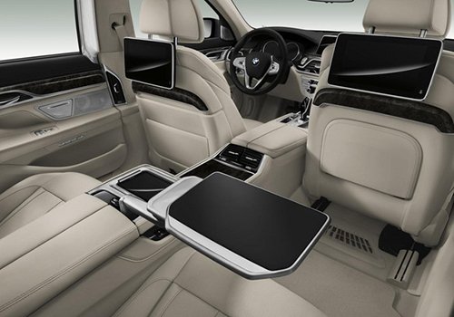 BMW 7-Series thế hệ mới ra mắt, tiết kiệm xăng như xe máy