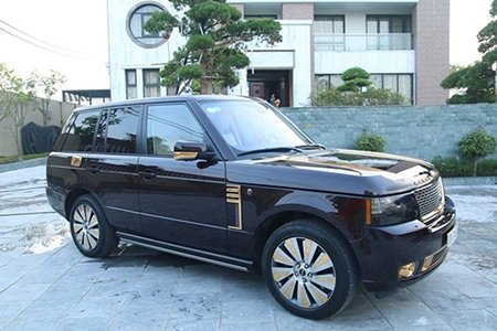 Range Rover của đại gia Móng Cái được mạ thêm vàng