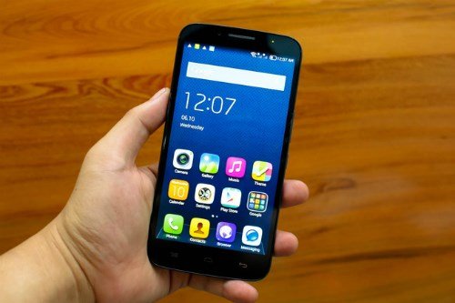7 smartphone màn hình lớn giá dưới 4 triệu đồng