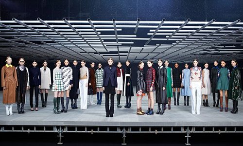 Sao châu Á tỏa sáng trong các thiết kế chớm Thu của Dior