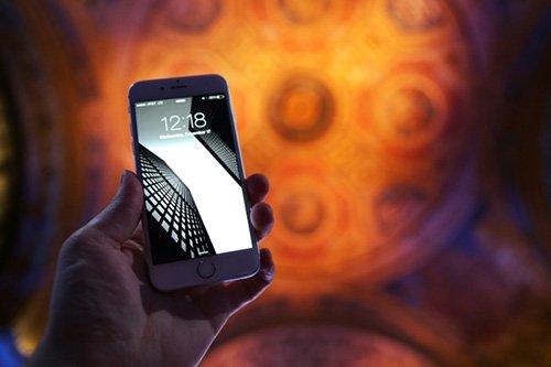 Sharp giới thiệu công nghệ màn hình smartphone mỏng và nhẹ hơn