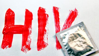 Làm gì khi lỡ quan hệ với người bị HIV?