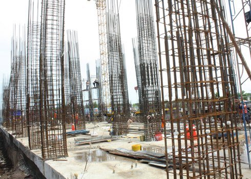 Cho công ty bảo hiểm tham gia bảo lãnh bán nhà đang xây?