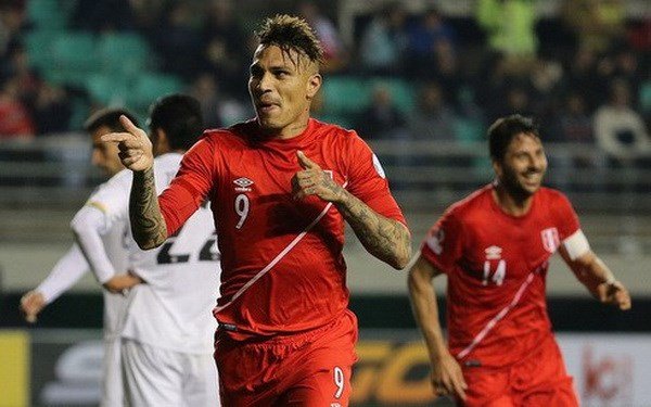 Guerrero lập hat-trick giúp Peru vào bán kết Copa America 2015