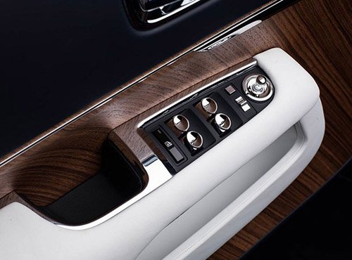 Rolls-Royce âm thầm ra mắt Wraith phiên bản mùa hè