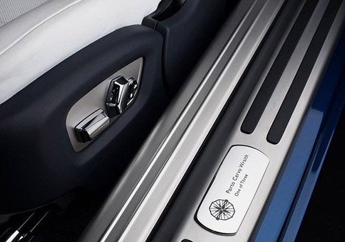 Rolls-Royce âm thầm ra mắt Wraith phiên bản mùa hè