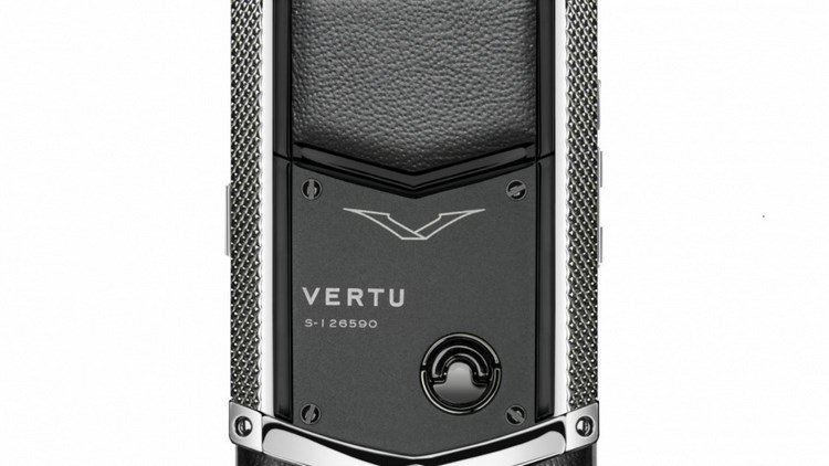 Dế mới Vertu Signature giá nửa tỷ đồng có gì đặc biệt?