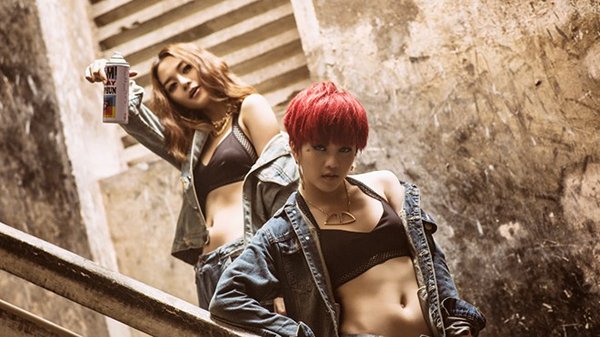 Bạn gái Sơn Tùng M-TP cá tính trong MV mới